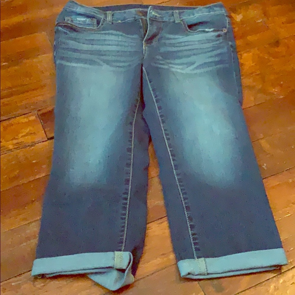 Capri pants
